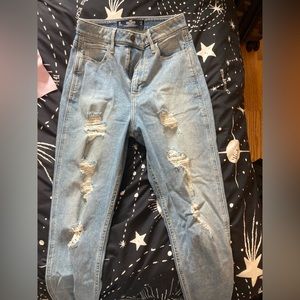 Curvy Ultra High Rise Mom Jean